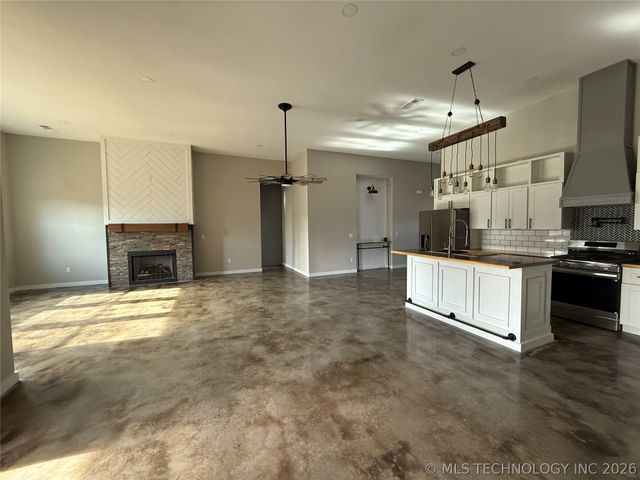 816 W Brewer, Mcalester, OK 74501