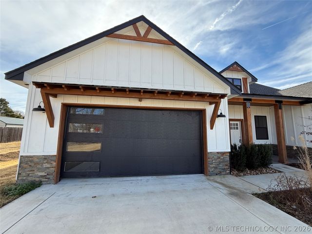 816 W Brewer, Mcalester, OK 74501