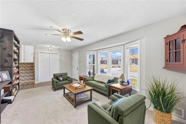 12525 Craig Avenue, Grandview, MO 64030