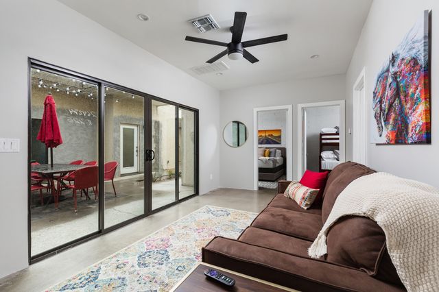 7505 E MAIN Street B, Scottsdale, AZ 85251