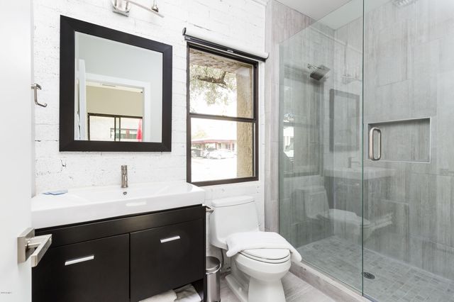 7505 E MAIN Street B, Scottsdale, AZ 85251