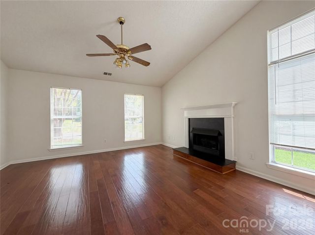 12525 Panthersville Drive, Charlotte, NC 28269