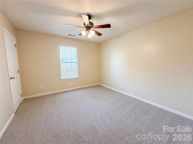 12525 Panthersville Drive, Charlotte, NC 28269