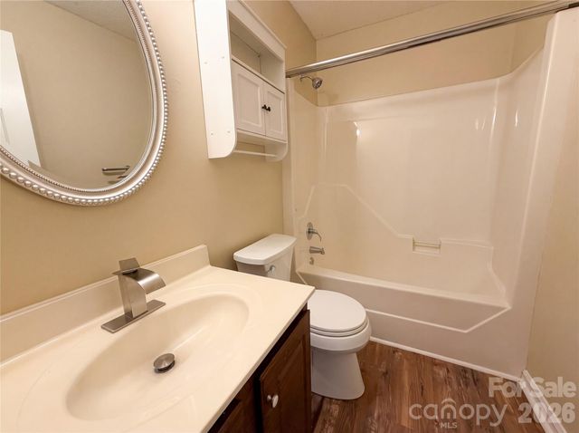 12525 Panthersville Drive, Charlotte, NC 28269