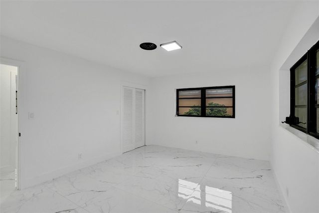 5840 SW 14th Street, Plantation, FL 33317