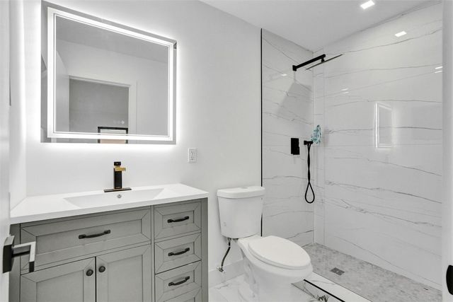 5840 SW 14th Street, Plantation, FL 33317