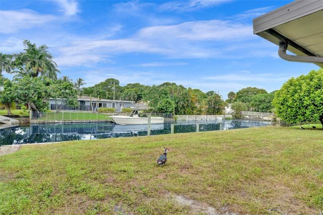 5840 SW 14th Street, Plantation, FL 33317