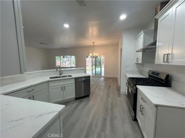 6104 Twin Oaks, Bakersfield, CA 93313