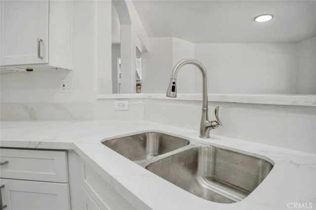 6104 Twin Oaks, Bakersfield, CA 93313