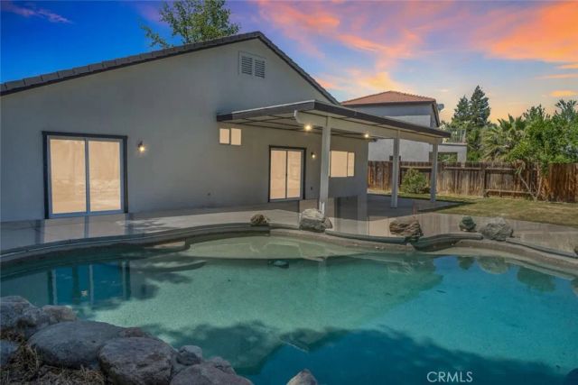 6104 Twin Oaks, Bakersfield, CA 93313