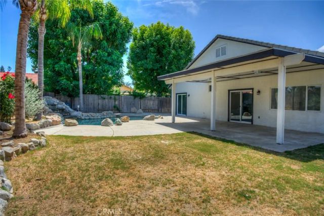 6104 Twin Oaks, Bakersfield, CA 93313