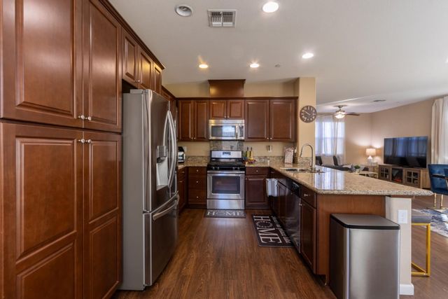 8130 Astaire Ln, Fair Oaks, CA 95628