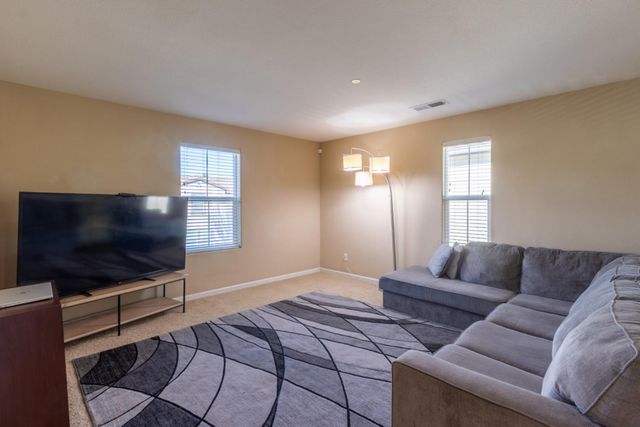 8130 Astaire Ln, Fair Oaks, CA 95628