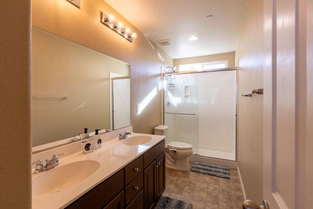 8130 Astaire Ln, Fair Oaks, CA 95628