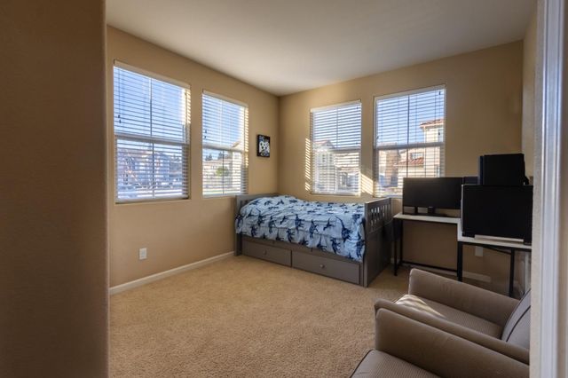 8130 Astaire Ln, Fair Oaks, CA 95628