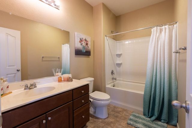 8130 Astaire Ln, Fair Oaks, CA 95628