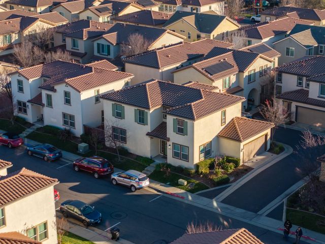 8130 Astaire Ln, Fair Oaks, CA 95628