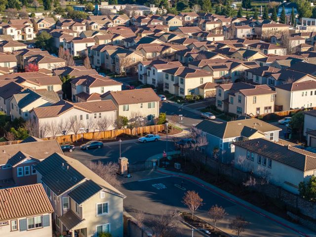 8130 Astaire Ln, Fair Oaks, CA 95628