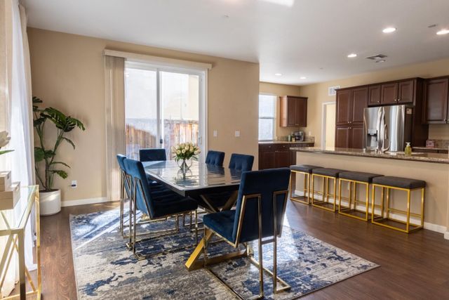 8130 Astaire Ln, Fair Oaks, CA 95628