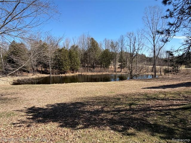 5449 Lum Road, Attica, MI 48412