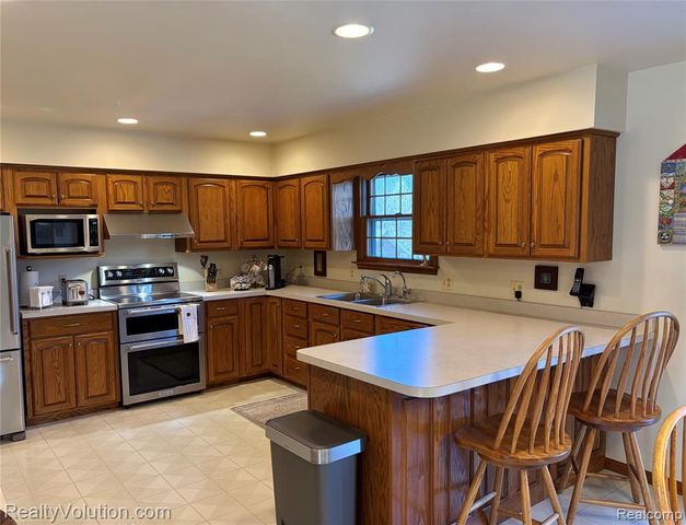 5449 Lum Road, Attica, MI 48412