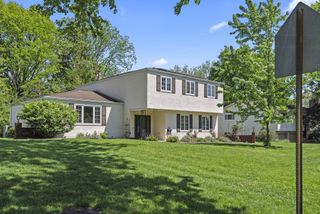 972 Thomas Lane, Columbus, OH 43220