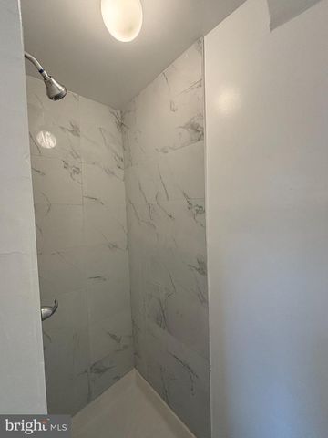 80 RACE ST, Trenton, NJ 08638