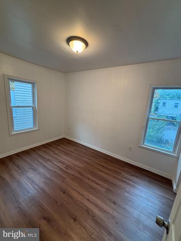 80 RACE ST, Trenton, NJ 08638