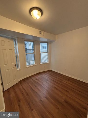 80 RACE ST, Trenton, NJ 08638