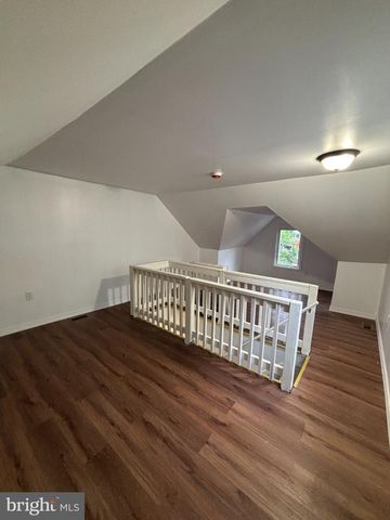 80 RACE ST, Trenton, NJ 08638