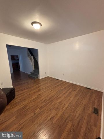 80 RACE ST, Trenton, NJ 08638