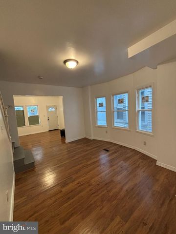 80 RACE ST, Trenton, NJ 08638