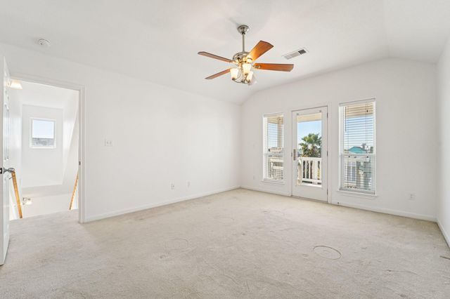 4207 Reeves Drive, Galveston, TX 77554