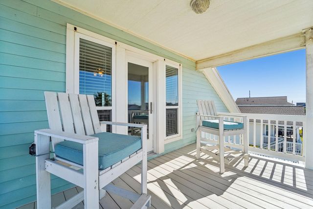 4207 Reeves Drive, Galveston, TX 77554