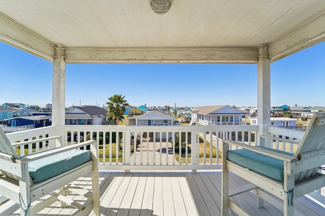 4207 Reeves Drive, Galveston, TX 77554