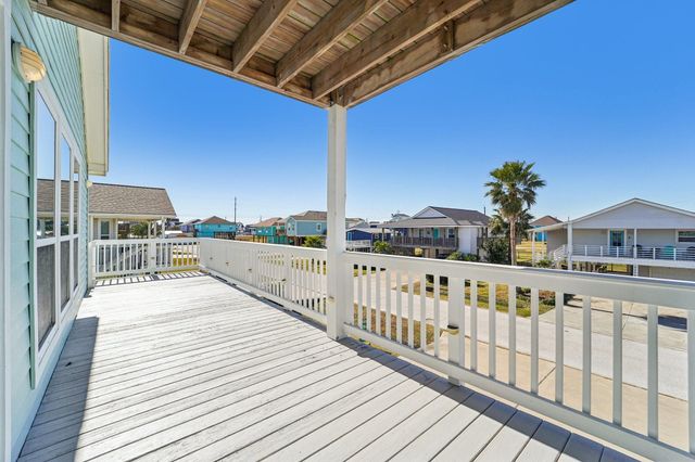 4207 Reeves Drive, Galveston, TX 77554