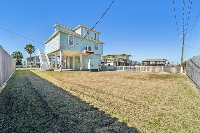4207 Reeves Drive, Galveston, TX 77554