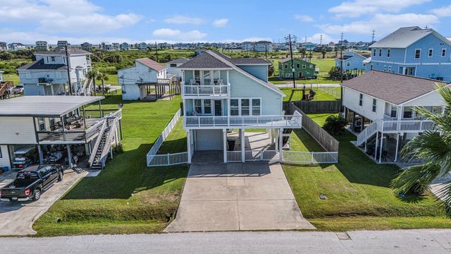 4207 Reeves Drive, Galveston, TX 77554
