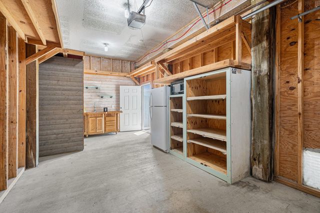 4207 Reeves Drive, Galveston, TX 77554