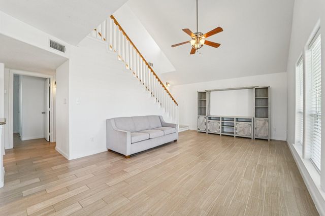 4207 Reeves Drive, Galveston, TX 77554