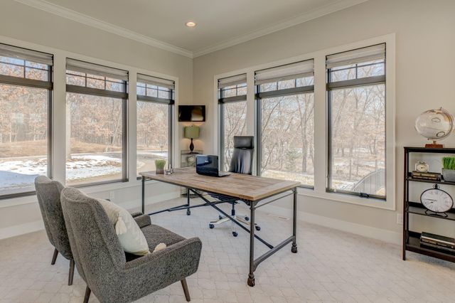 21 Cherrywood Circle, North Oaks, MN 55127
