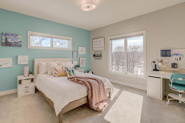 21 Cherrywood Circle, North Oaks, MN 55127