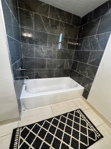 5535 Enchanted Timbers Drive, Humble, TX 77346