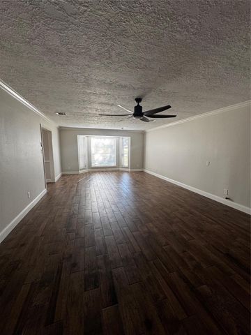 5535 Enchanted Timbers Drive, Humble, TX 77346