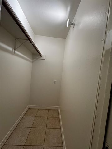 5535 Enchanted Timbers Drive, Humble, TX 77346