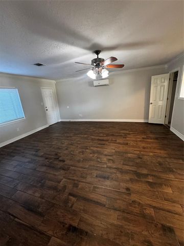 5535 Enchanted Timbers Drive, Humble, TX 77346