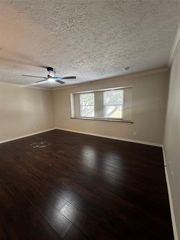 5535 Enchanted Timbers Drive, Humble, TX 77346