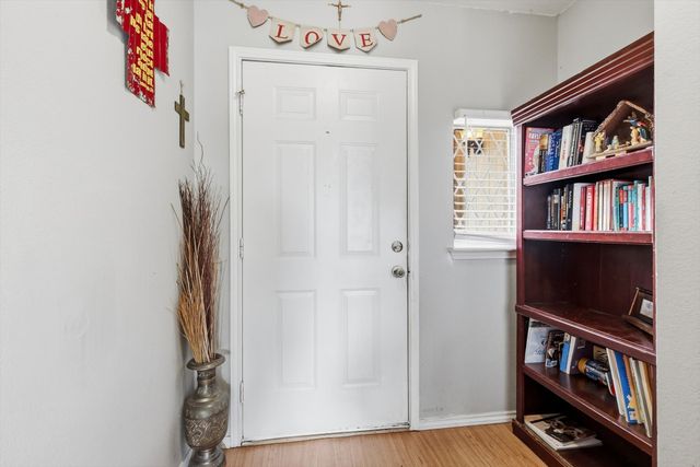 6406 Nicole Way, Arlington, TX 76002