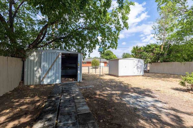 118 NE Angus St, Lawton, OK 73507