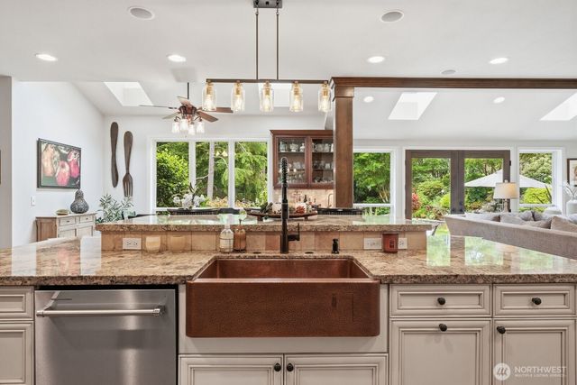 22632 NE 143rd Court, Woodinville, WA 98077